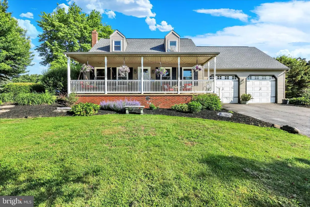 1352 Bair Rd, Bainbridge, PA 17502 - #1
