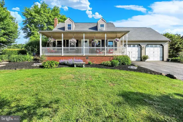 1352 Bair Rd, BAINBRIDGE, PA 17502