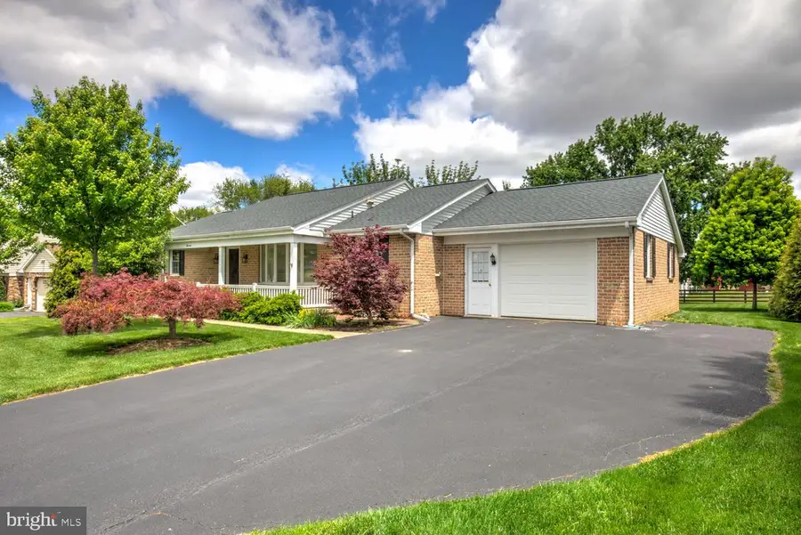 13 Meadow Ln, New Holland, PA 17557 - #3