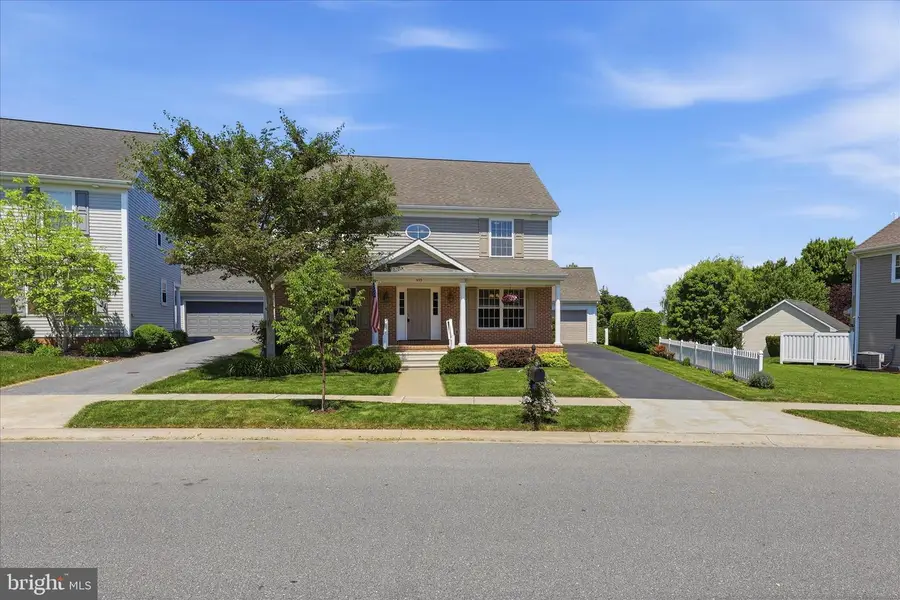 533 Thornberry Ln, Lititz, PA 17543 - #2