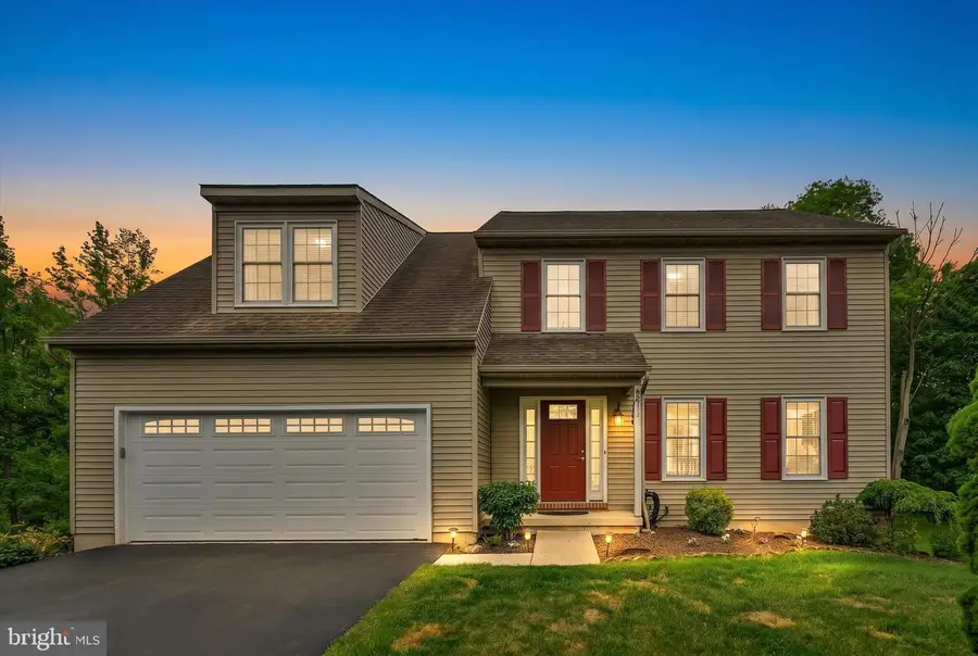 305 Village Spring Ln, Reinholds, PA 17569 - #2