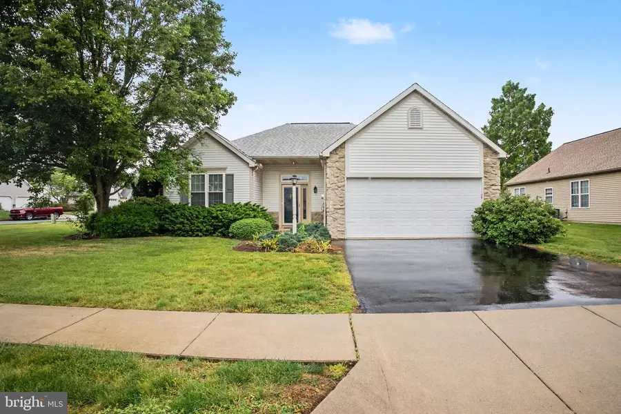 546 Bent Oak Dr, Mount Joy, PA 17552 - #2