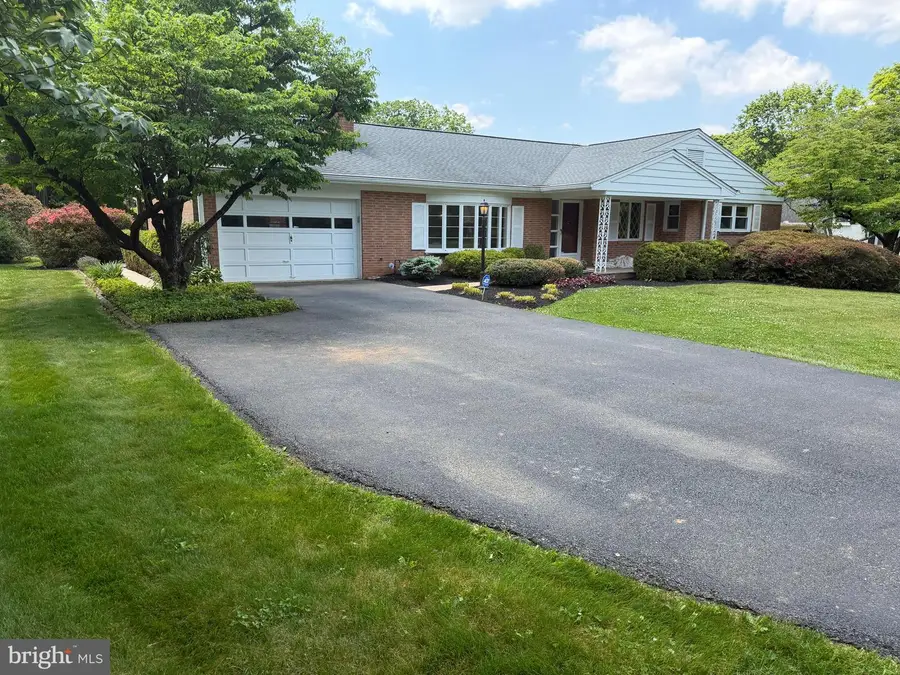 1432 Biltmore Ave, Lancaster, PA 17601 - #2