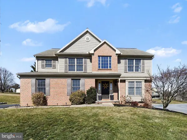 815 Buckingham Blvd, ELIZABETHTOWN, PA 17022