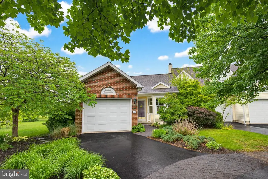 1037 Kent Garden, Lititz, PA 17543 - #2