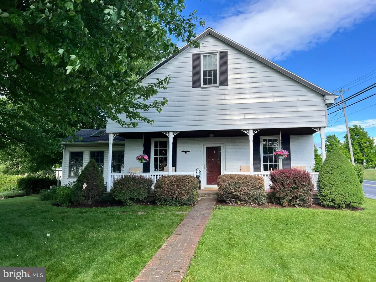 252 Doe Run Rd, Manheim, PA 17545 - #1