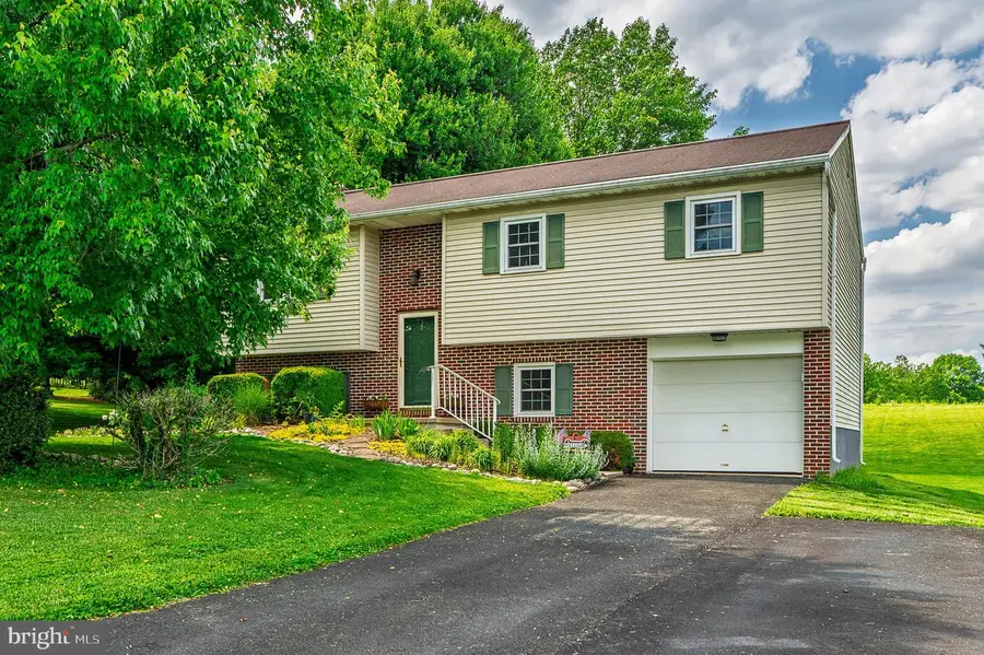 316 Snavely Mill Rd, Lititz, PA 17543 - #2