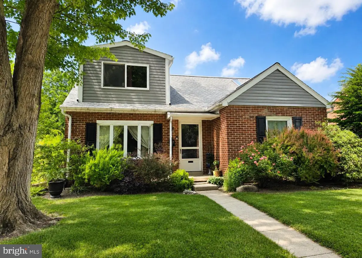 32 Penn Ave, Ephrata, PA 17522 - #1