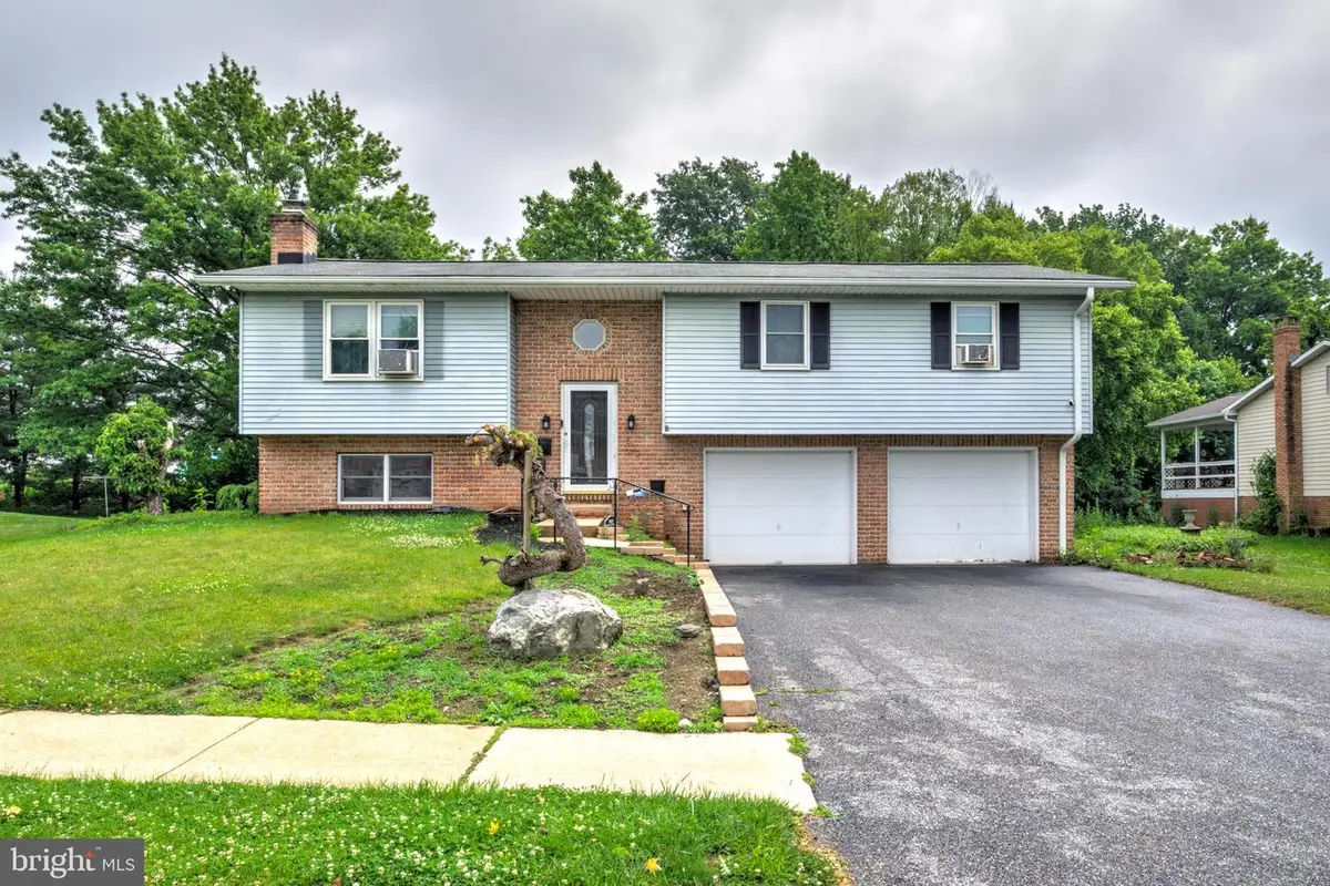 539 N Lime St, Elizabethtown, PA 17022 - #1