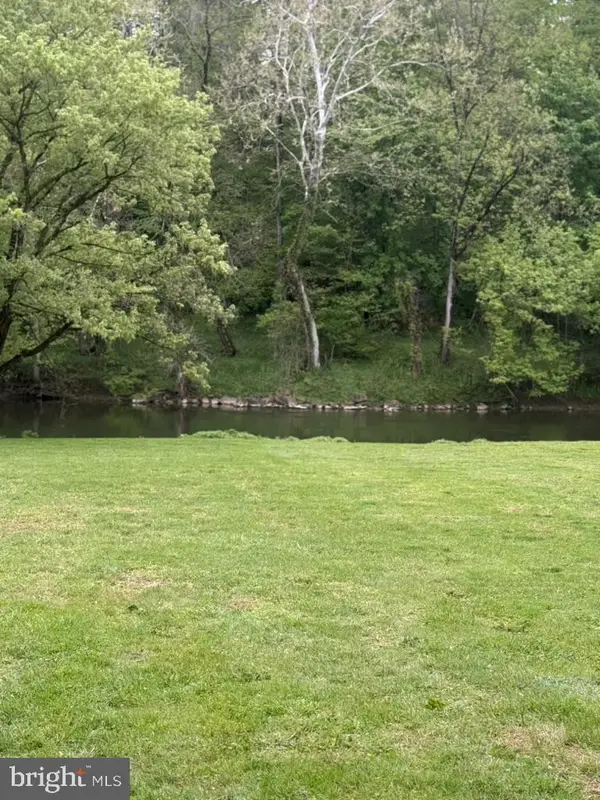 1865 Wilderness Rd, LANCASTER, PA 17603