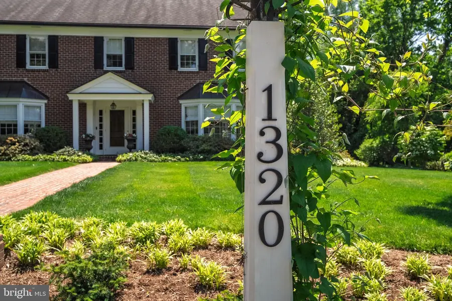 1320 Homestead Ln, Lancaster, PA 17603 - #2