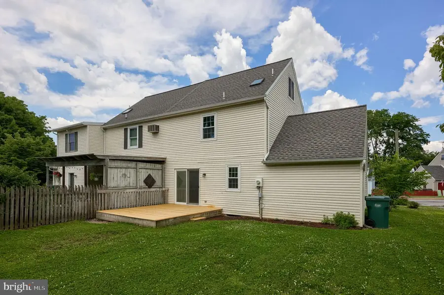 14 Hemlock Ln, Strasburg, PA 17579 - #2