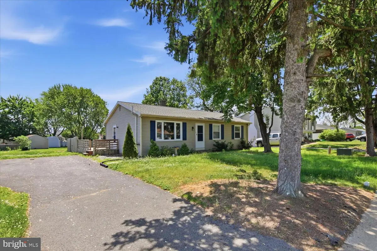 536 Martin Ave, Mount Joy, PA 17552 - #1