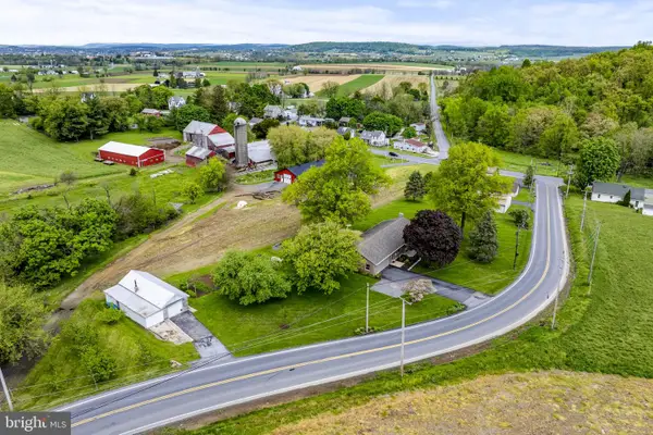 1160 Narvon Rd, NARVON, PA 17555