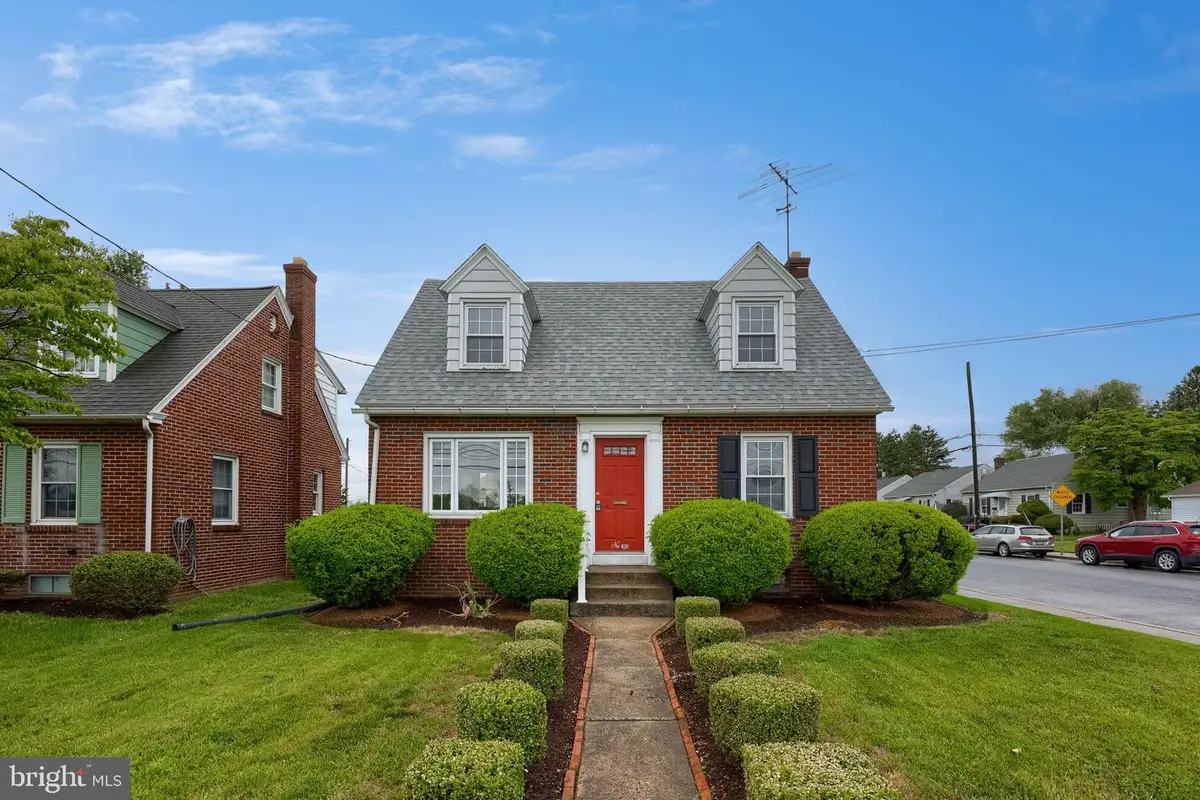 430 Brimmer Ave, New Holland, PA 17557 - #1