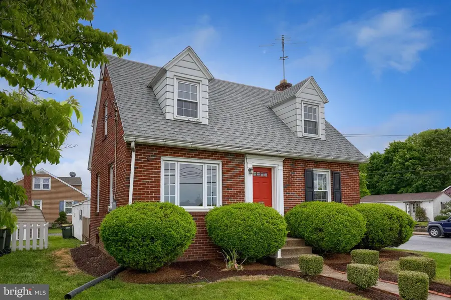430 Brimmer Ave, New Holland, PA 17557 - #3