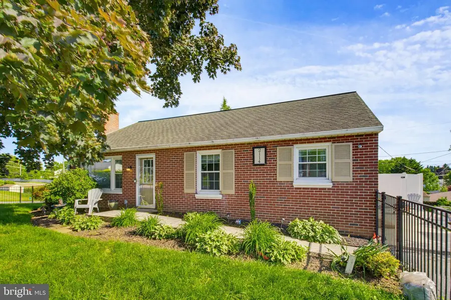 2114 Shaaron Dr, Lancaster, PA 17601 - #2