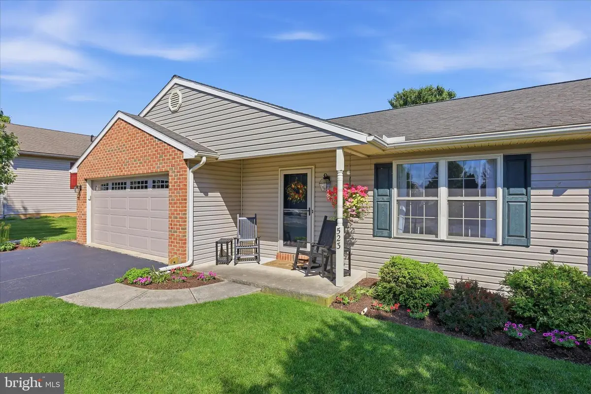 523 Foggy Bottom Rd, Ephrata, PA 17522 - #1