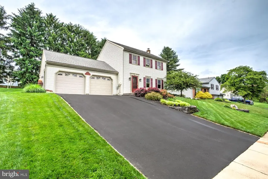 79 E Mohler Church Rd, Ephrata, PA 17522 - #2