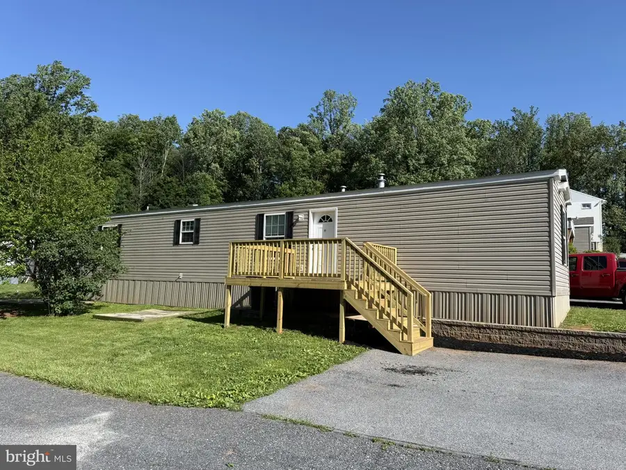 2 Spruce Dr, Reinholds, PA 17569 - #2