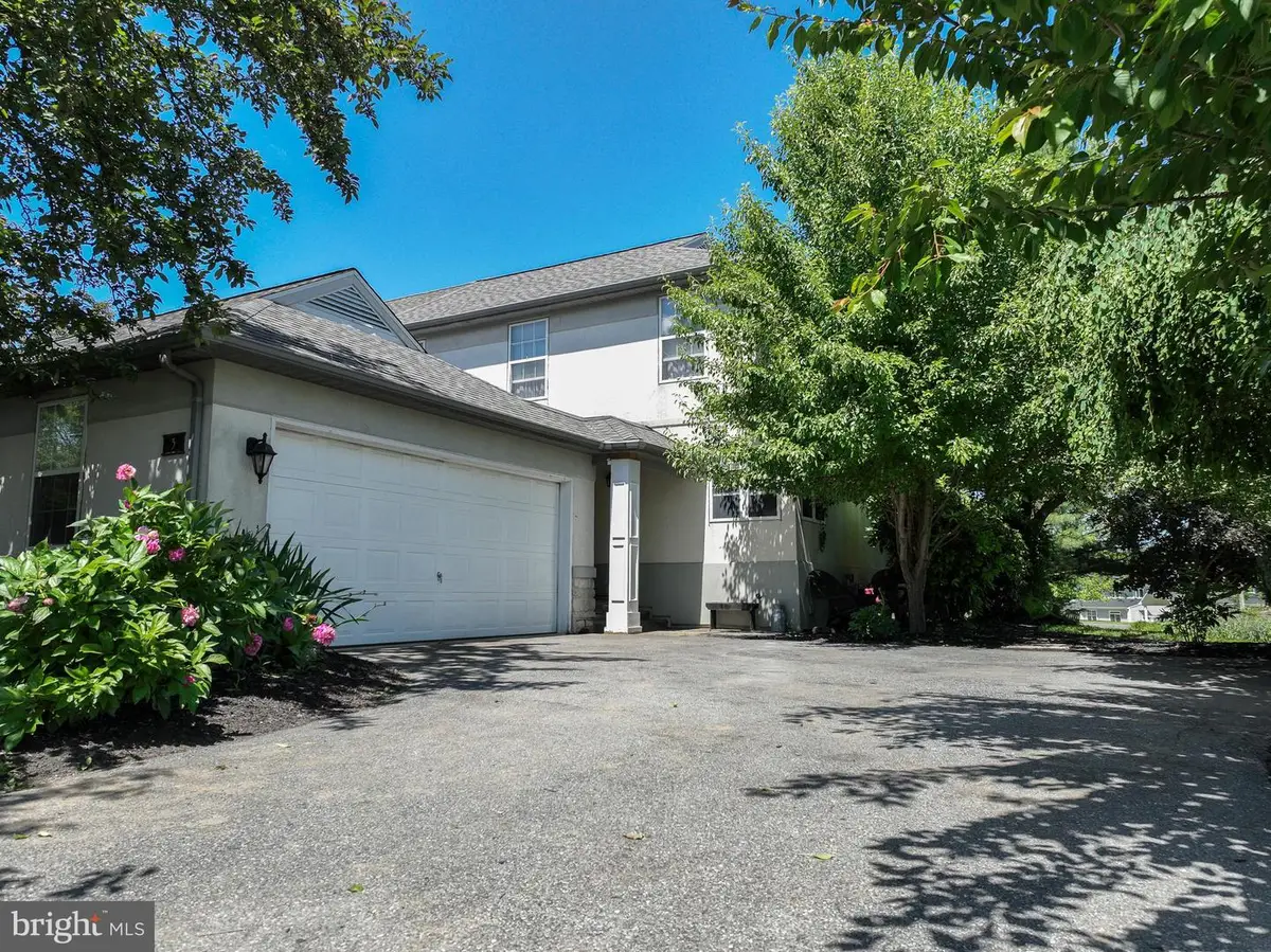 3 Laurelgate Pl, Millersville, PA 17551 - #1