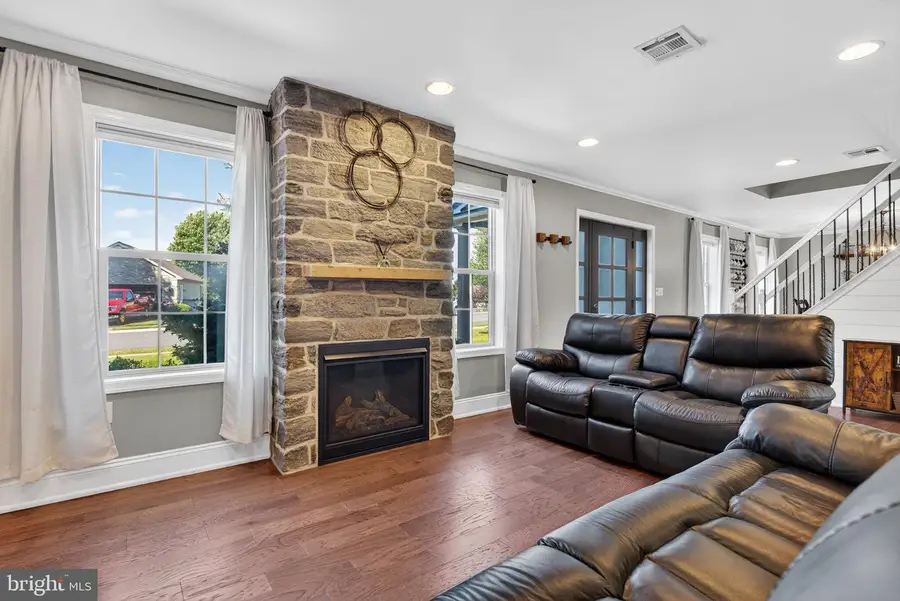 515 High Point Dr, Denver, PA 17517 - #3