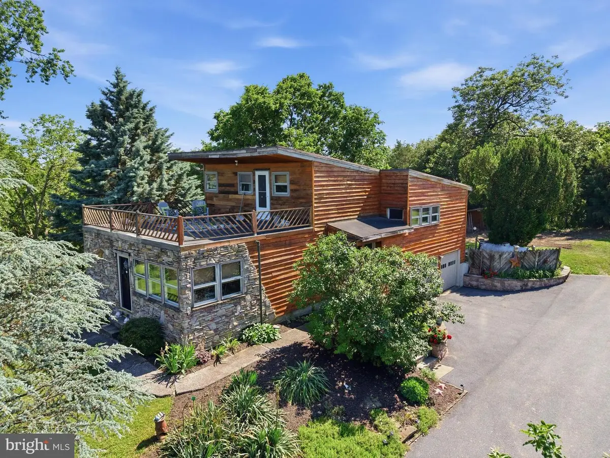536 Fairview Rd, Mount Joy, PA 17552 - #1