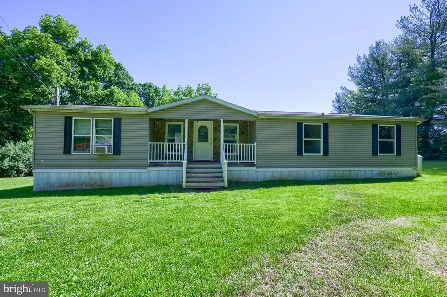 881 Camp Meeting Rd, East Earl, PA 17519 - #2