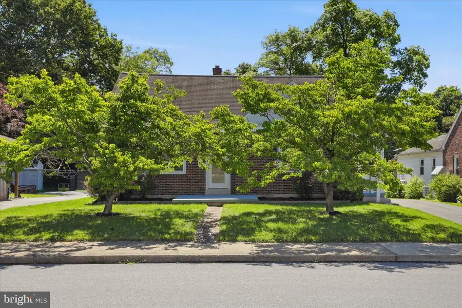 113 Penn Ave, Ephrata, PA 17522 - #2