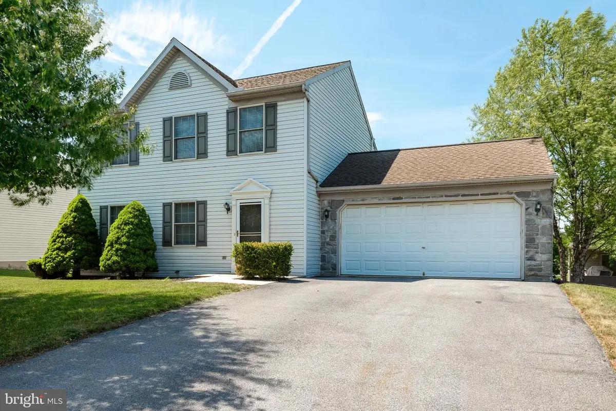 2191 Weeping Willow Ln, Mount Joy, PA 17552 - #1