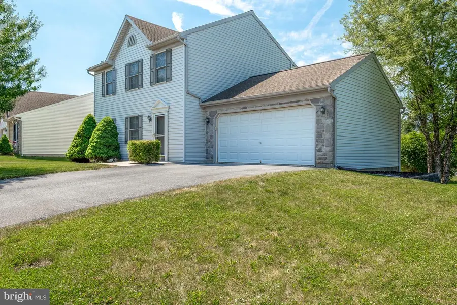 2191 Weeping Willow Ln, Mount Joy, PA 17552 - #2