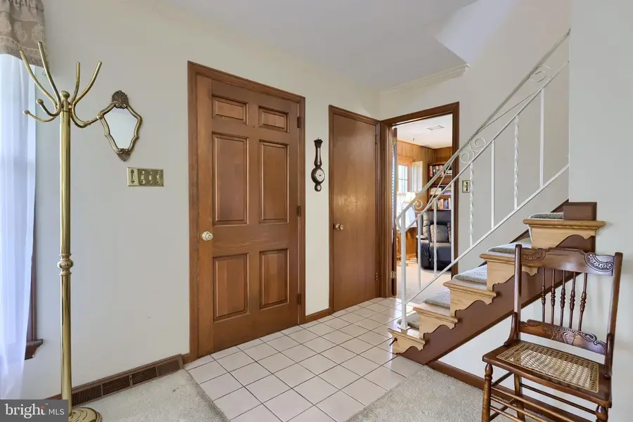 2129 Kentwood Dr, Lancaster, PA 17601 - #3