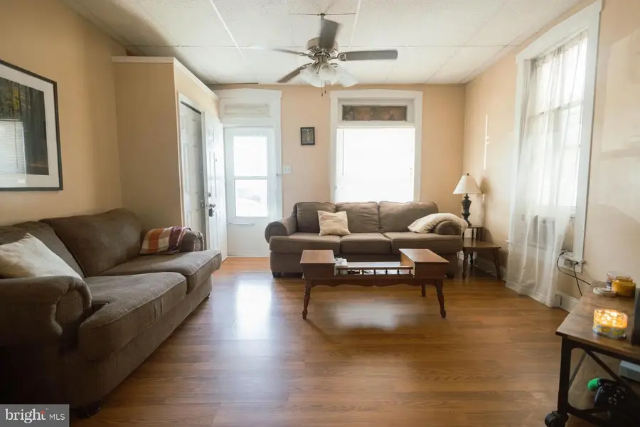 135 Washington Ave, Ephrata, PA 17522 - #3