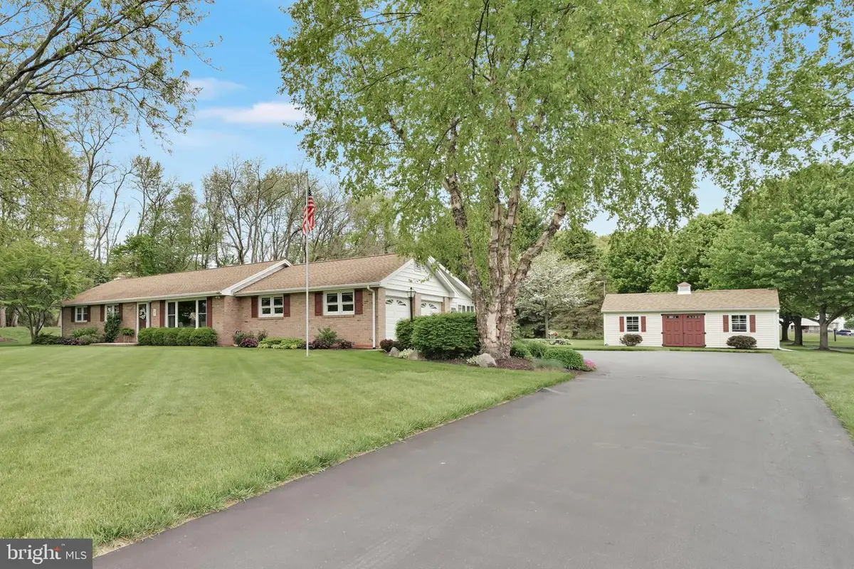 450 Galen Hall Rd, Reinholds, PA 17569 - #1