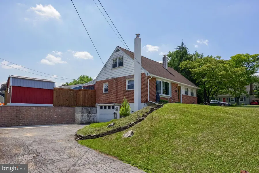 17 S Elm St, Lititz, PA 17543 - #2