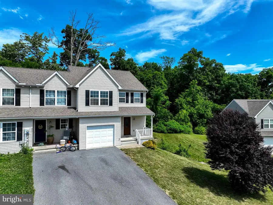 271 Wildflower Dr, East Earl, PA 17519 - #3