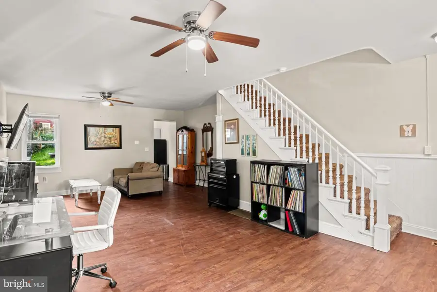 230 W Strawberry St, Lancaster, PA 17603 - #2