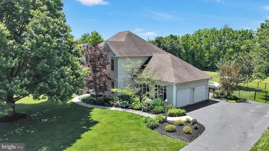 208 Southgate Dr, Lancaster, PA 17602 - #3