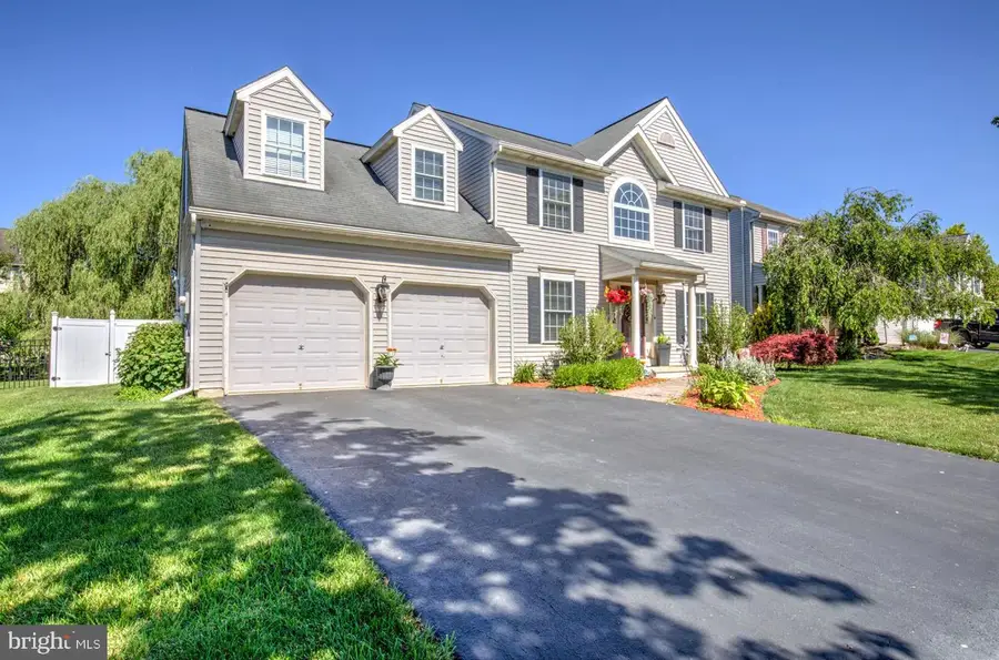 234 Andover Ln, Lititz, PA 17543 - #3