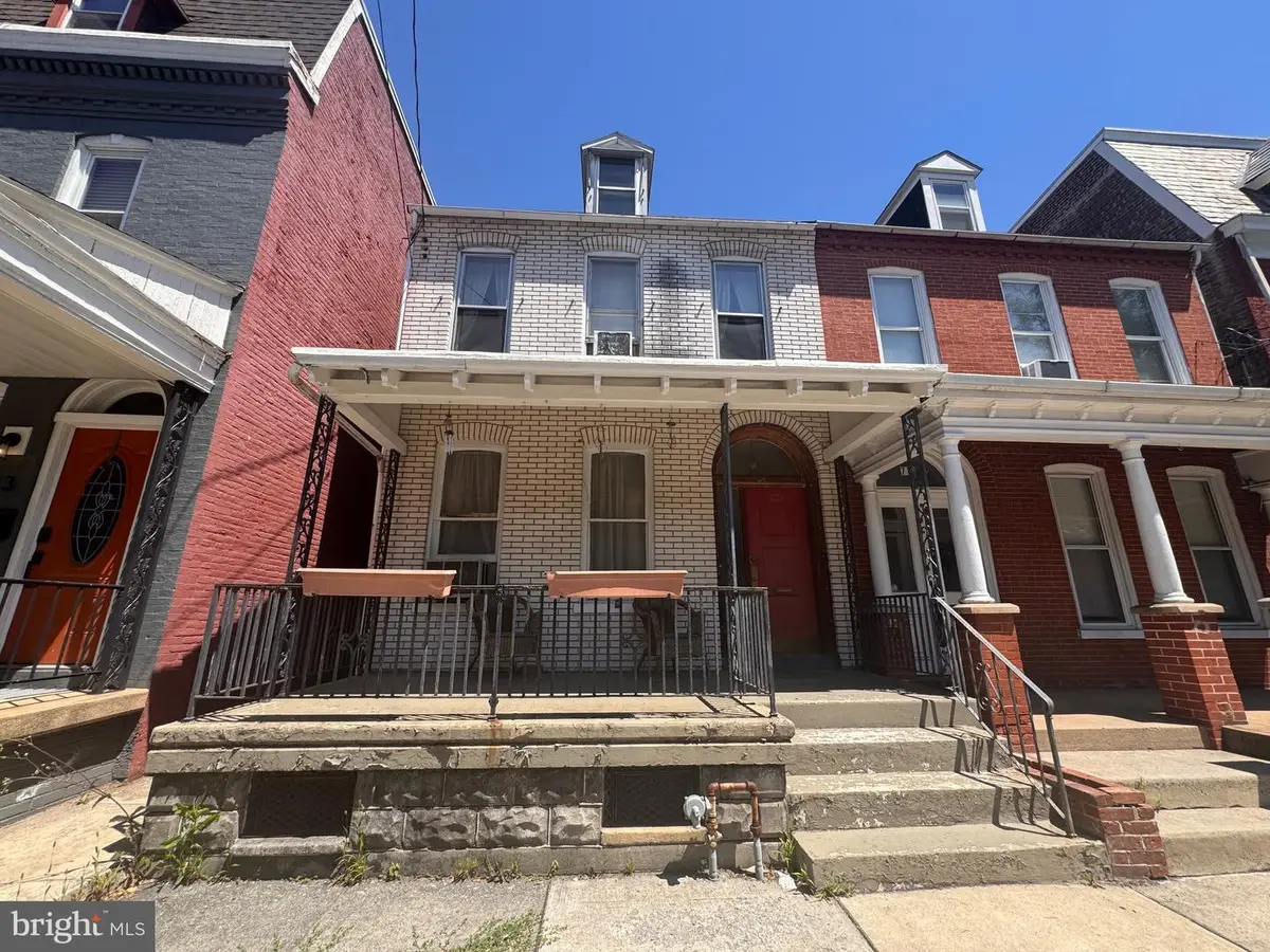 721 Columbia Ave, Lancaster, PA 17603 - #1
