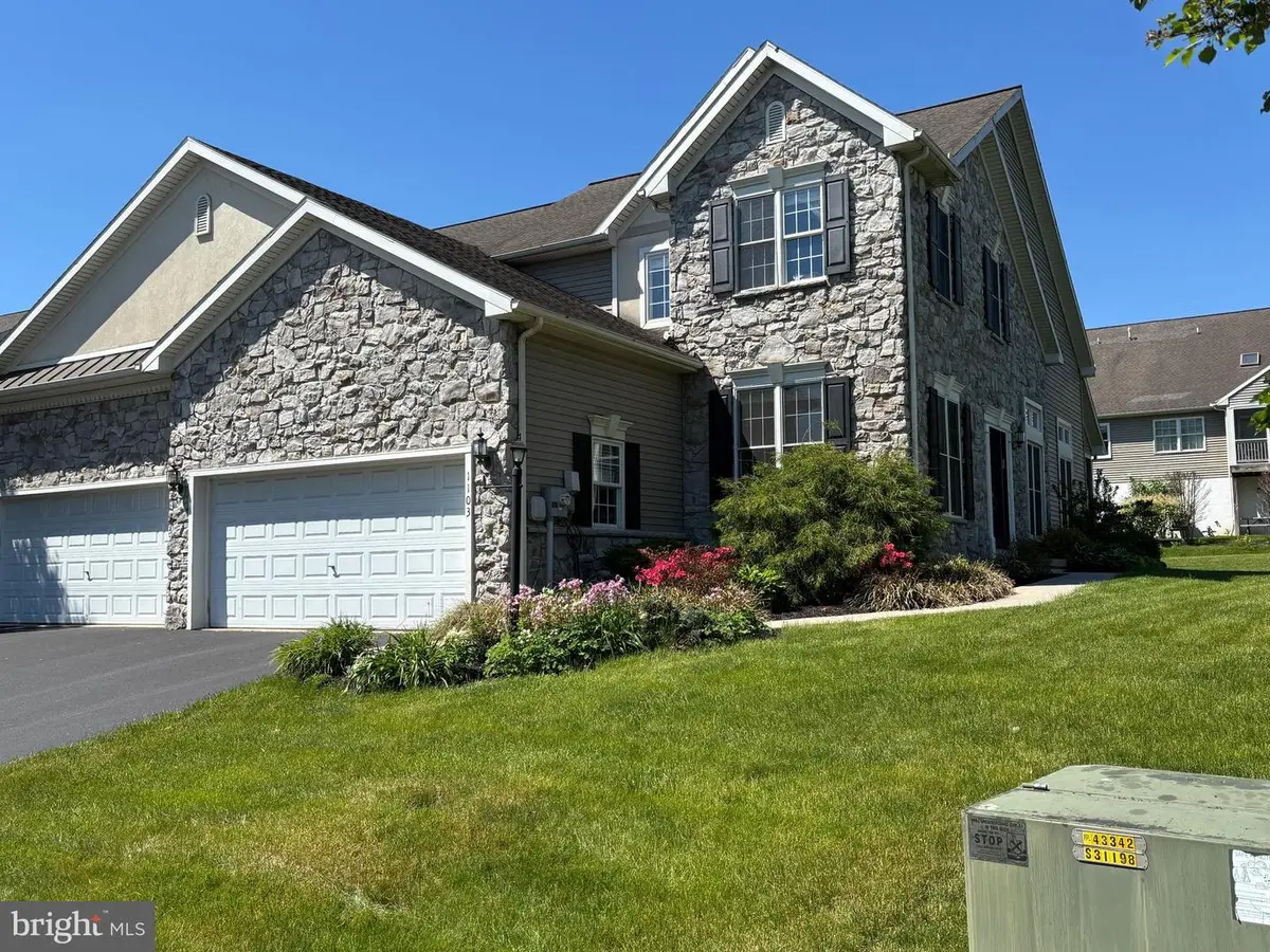 1103 Hammon Ave, Ephrata, PA 17522 - #1