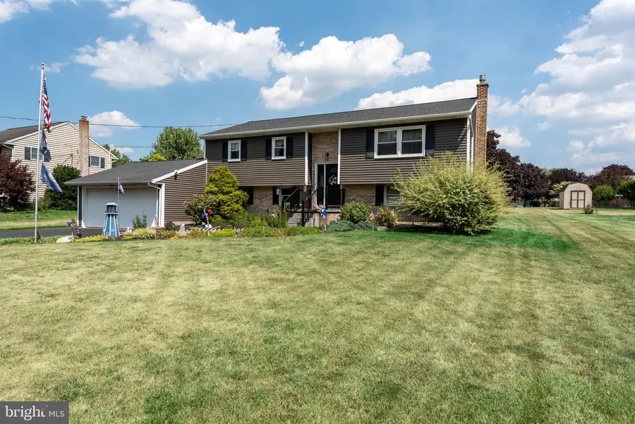 949 Brunnerville Rd, Lititz, PA 17543 - #3