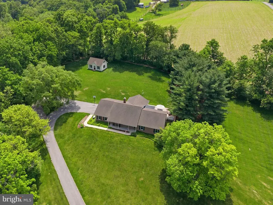 690 Indian Run Rd, Millersville, PA 17551 - #2