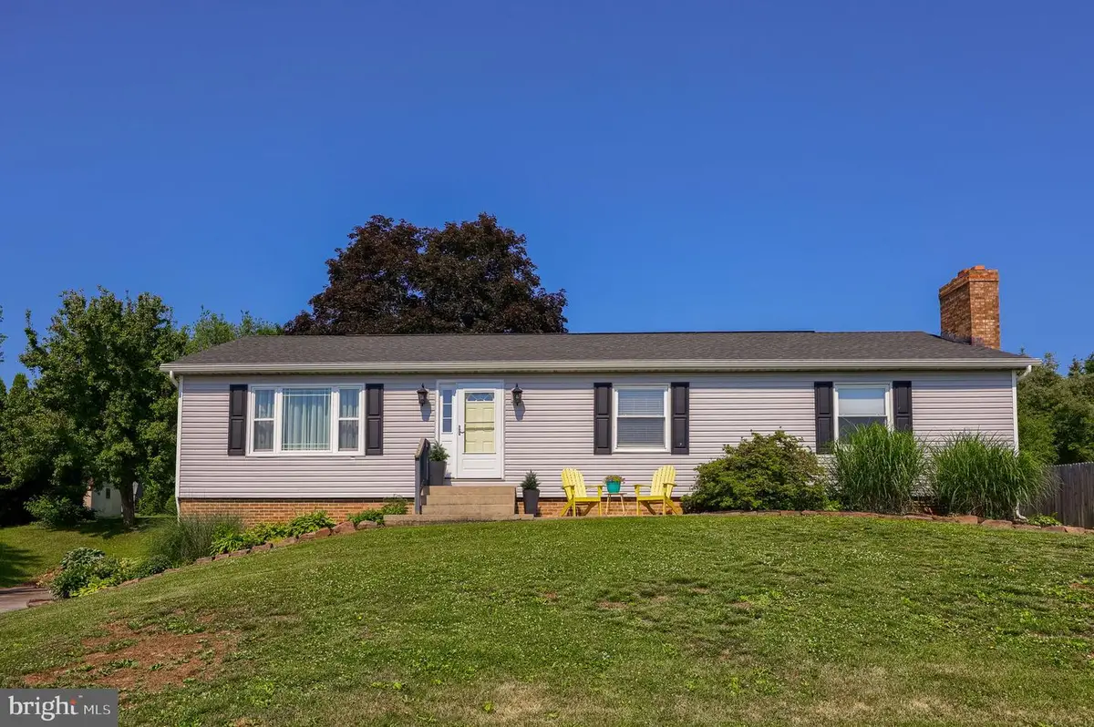 8 Kay Dr, Lancaster, PA 17603 - #1