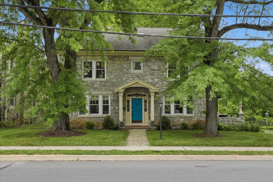 224 S 4th St, Denver, PA 17517 - #2