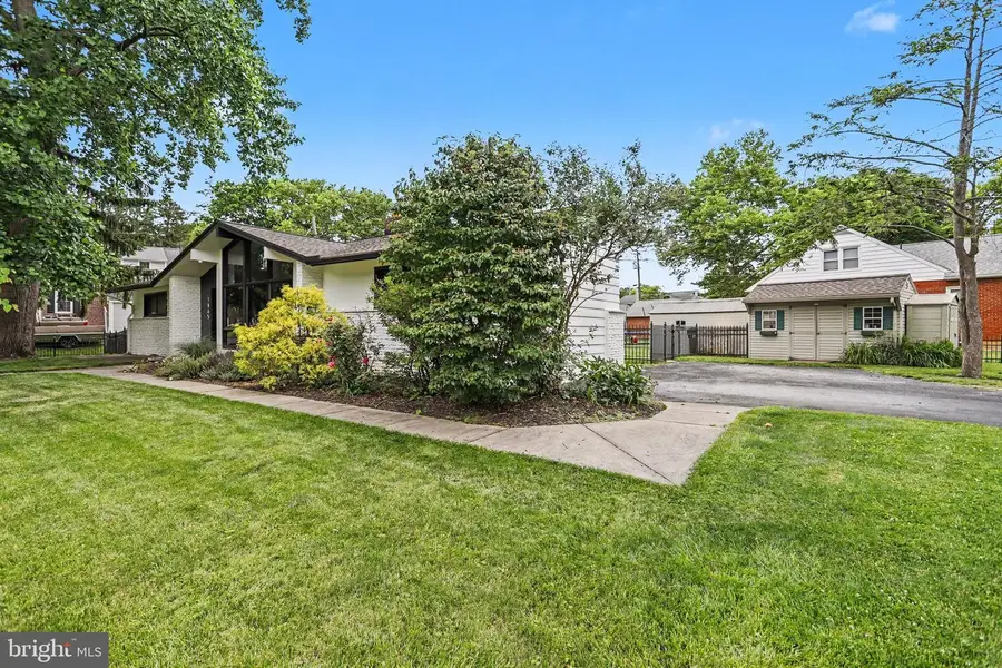 1865 Nanticoke Rd, Lancaster, PA 17601 - #3