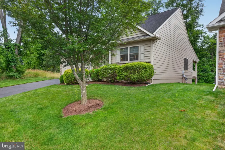 187 Waypoint Dr, Lancaster, PA 17603 - #3