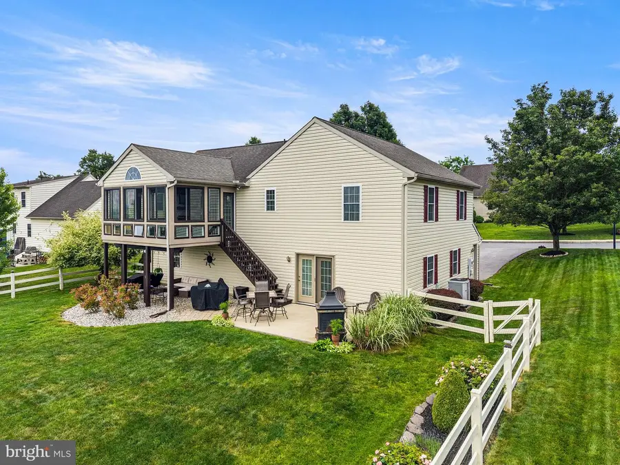 349 Farm View Dr., East Earl, PA 17519 - #2
