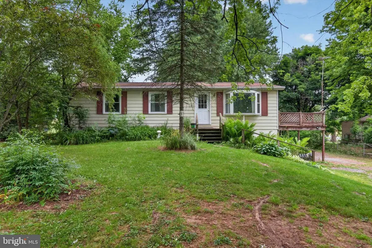 1048 Creek Rd, Manheim, PA 17545 - #1
