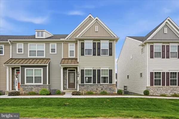 2481 Artesian Way, LANCASTER, PA 17601